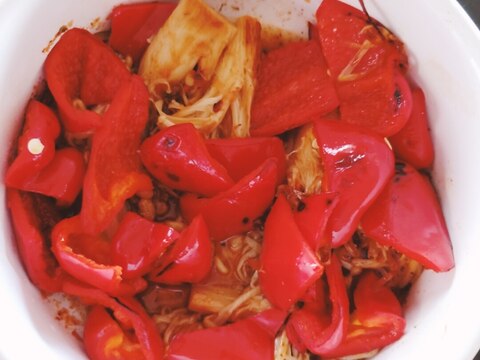 さっぱりヘルシーきのことパプリカのマリネ